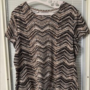 Croft & Barrow Black and Tan Chevron Short Sleeve  red Anne Klein 1/2 sleeve
